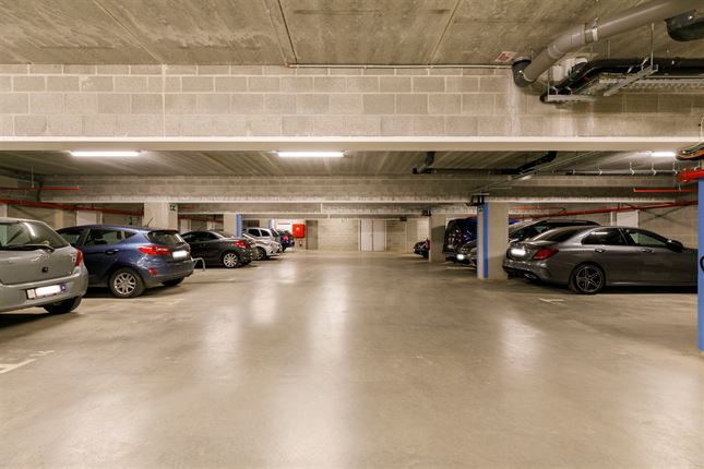 Garage/Parking in HEIST-OP-DEN-BERG