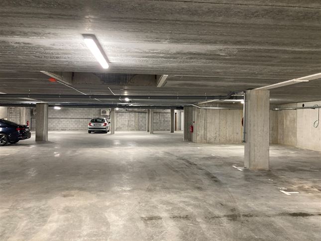 Garage/Parking in HEIST-OP-DEN-BERG