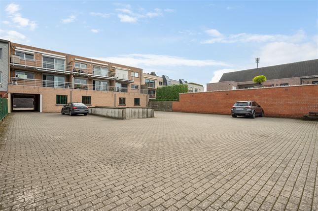 Garage/Parking in SINT-KATELIJNE-WAVER