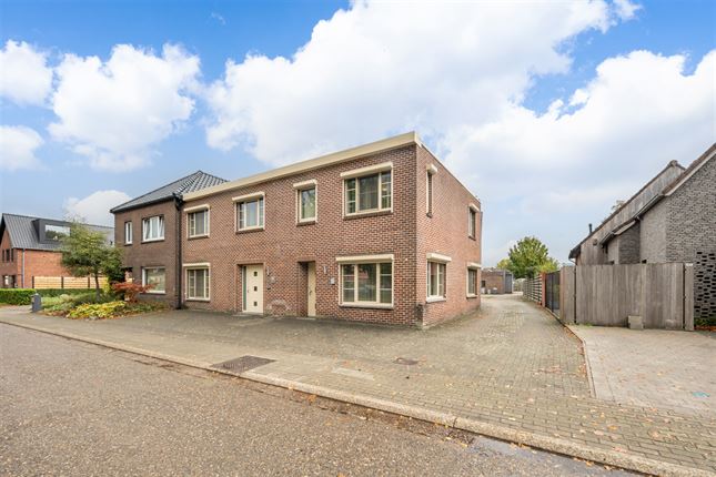 Huis in HECHTEL