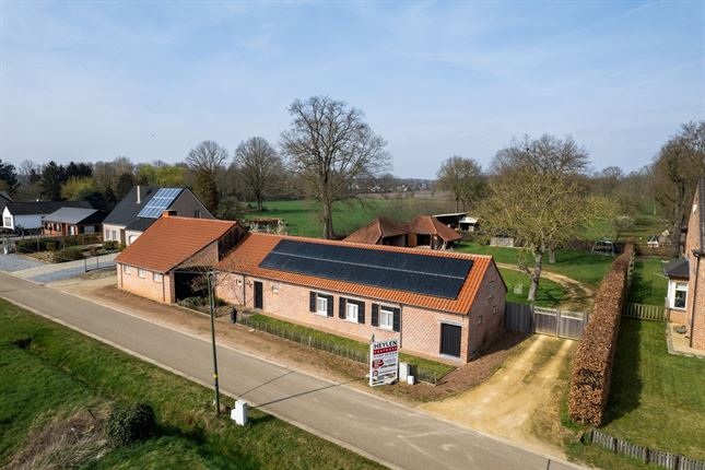 Huis in DIEST