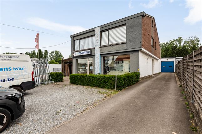Commercieel in Massenhoven