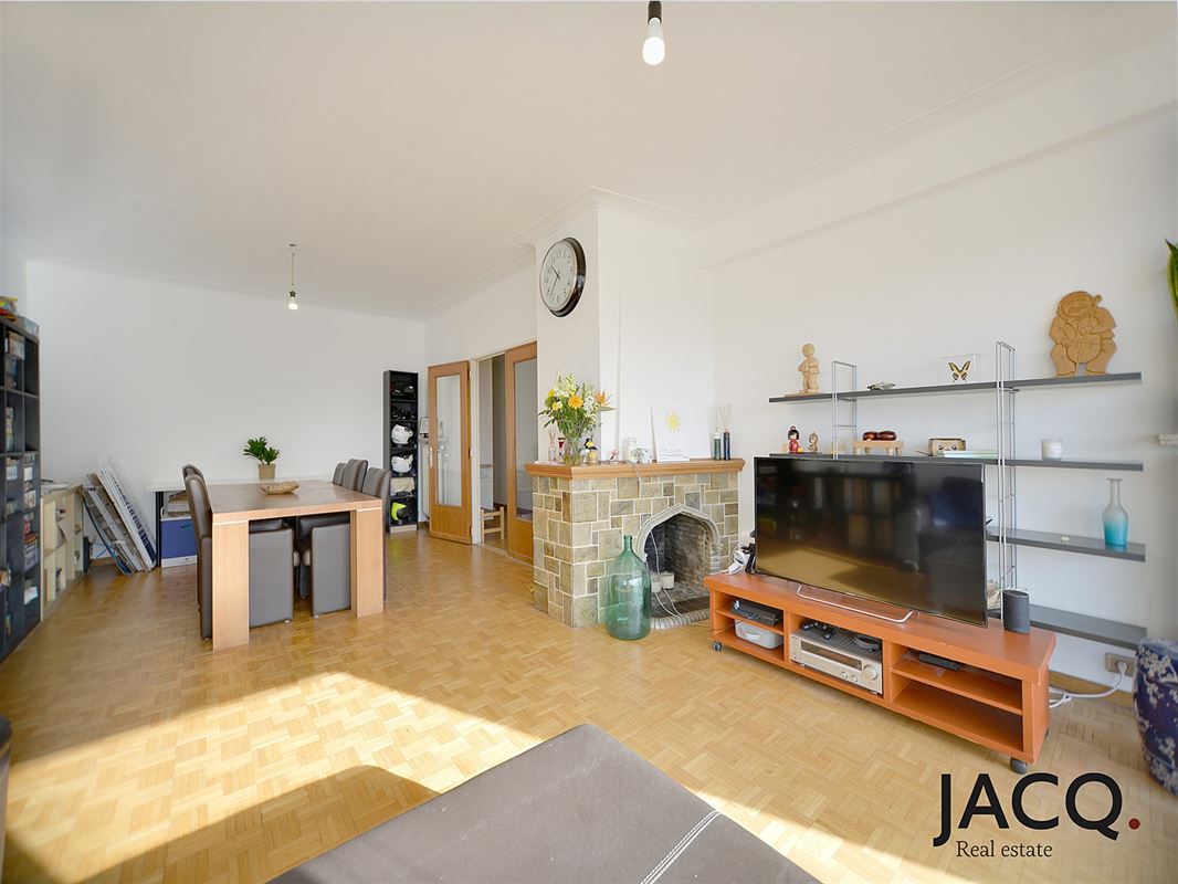 Ruim appartement met 2 slaapkamers op ideale locatie!