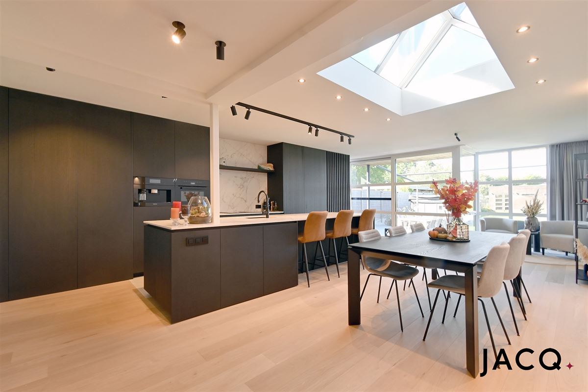 Prachtige woning met 3slpk's en gezellige zuid-west tuin!