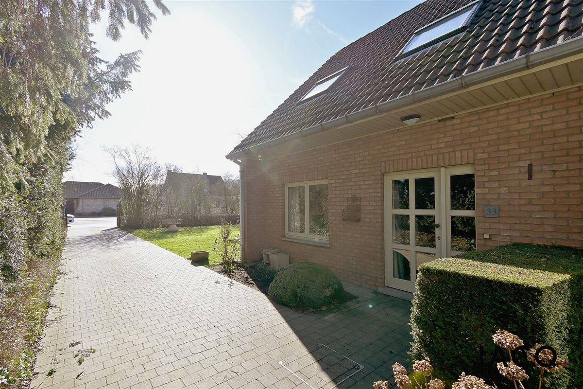 Charmante villa met 3 slpk's op een perceel van 1458m²!