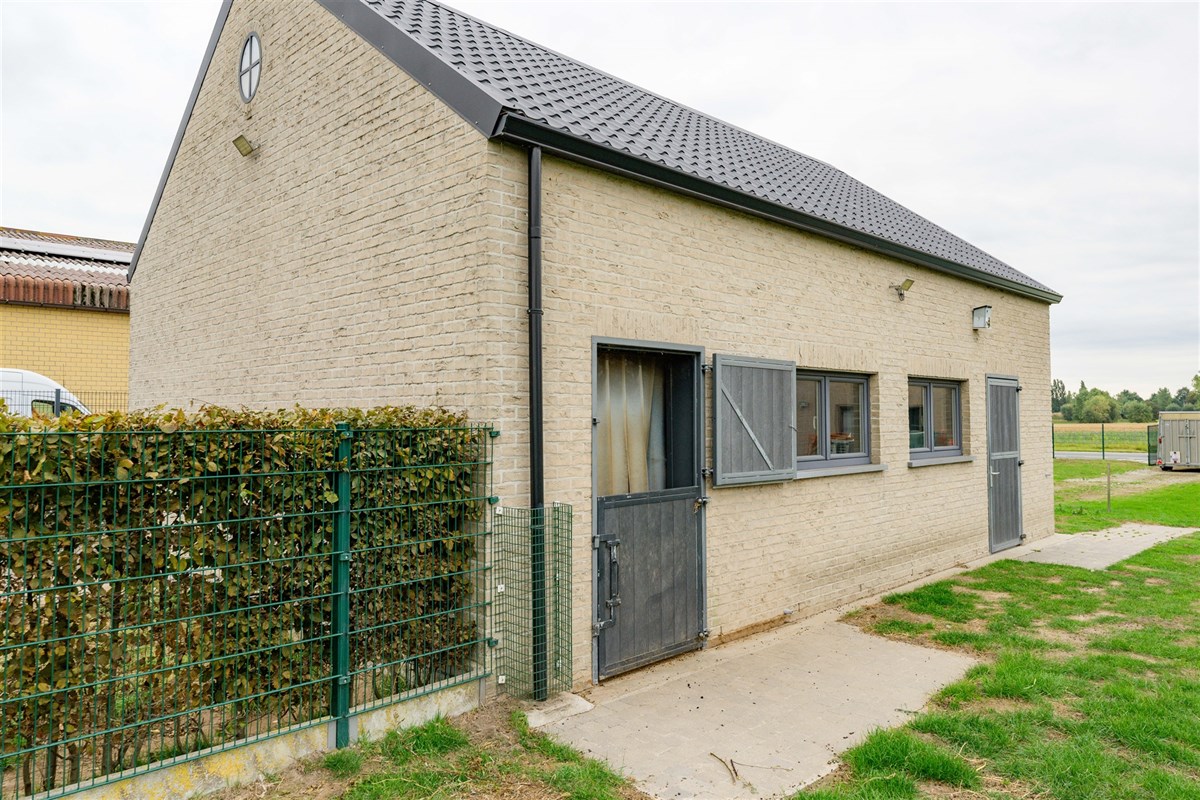 Foto 1 : Bouwgrond te 8810 LICHTERVELDE (België) - Prijs € 235.000