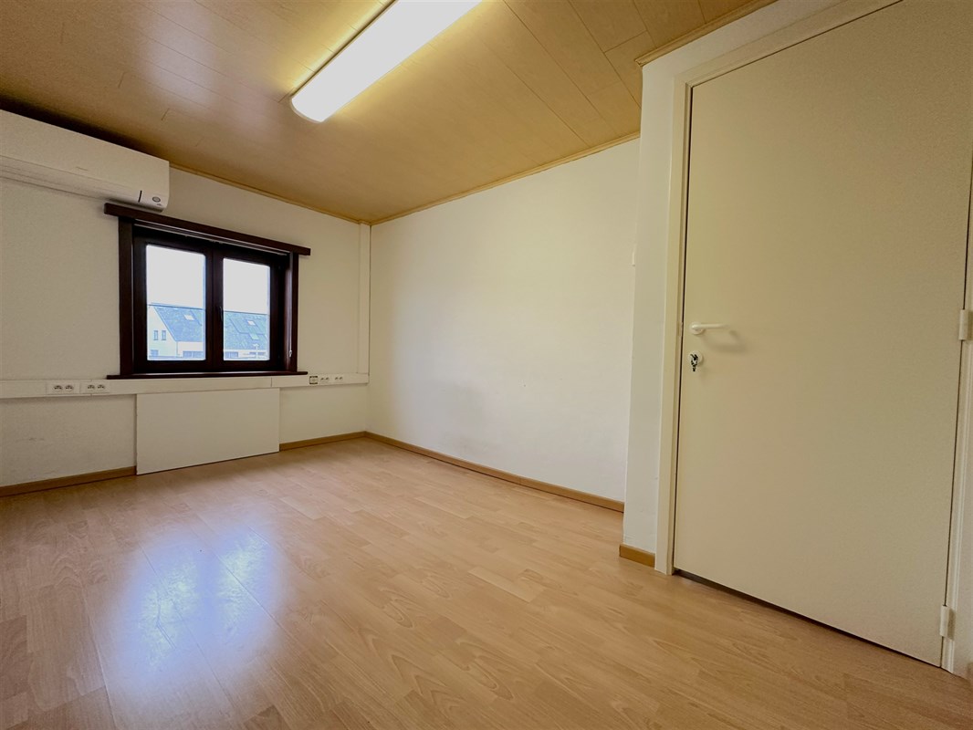 Foto 1 : Huis te 8700 TIELT (België) - Prijs &euro; 830