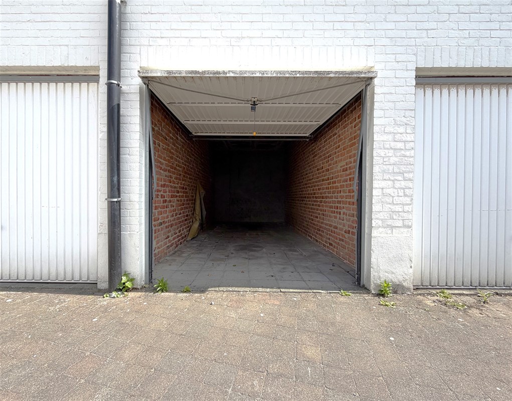Foto 1 : Parking/Garagebox te 8700 Tielt (België) - Prijs &euro; 32.000