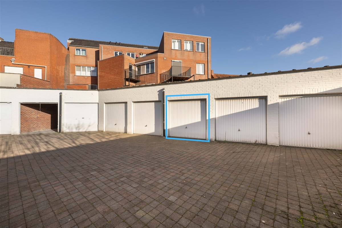 Foto 1 : Parking/Garagebox te 8700 Tielt (België) - Prijs &euro; 32.000