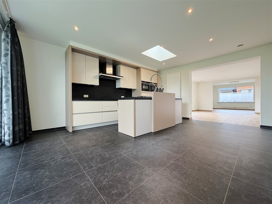 Foto 1 : Huis te 8755 Ruiselede (België) - Prijs &euro; 990