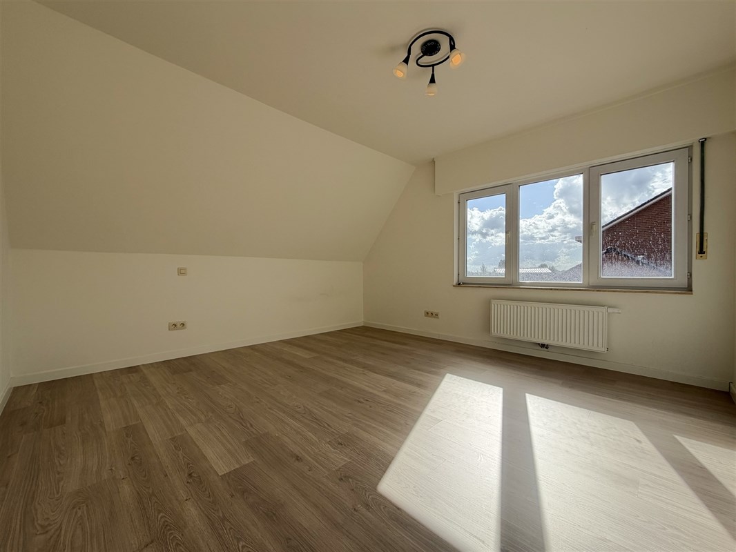 Foto 1 : Huis te 8755 Ruiselede (België) - Prijs &euro; 990