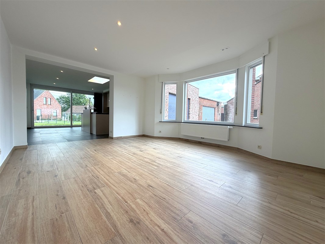 Foto 1 : Huis te 8755 Ruiselede (België) - Prijs &euro; 990
