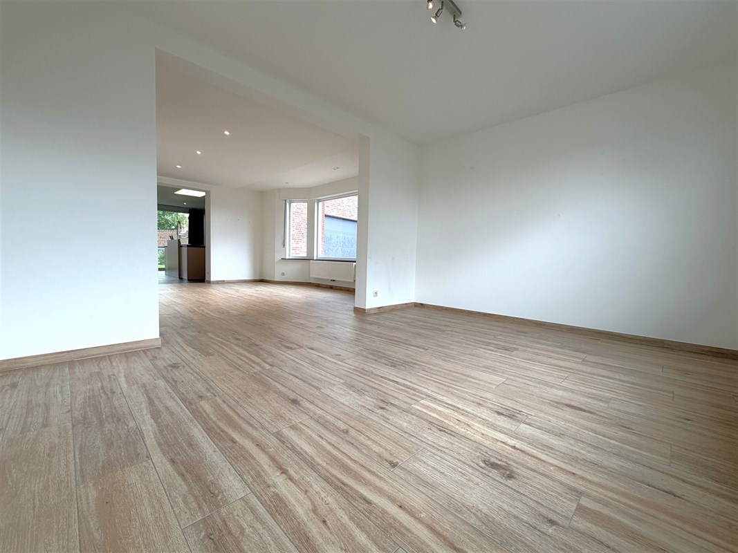 Foto 1 : Huis te 8755 Ruiselede (België) - Prijs &euro; 990