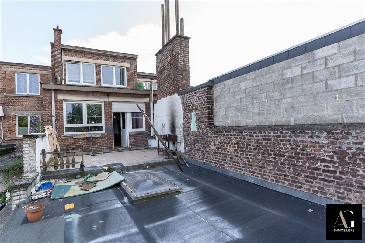 Agence Immobilière à Rocourt, Liège : Immeuble mixte à vendre : Rue Ferdinand Nicolay 135 4102 OUGRÉE