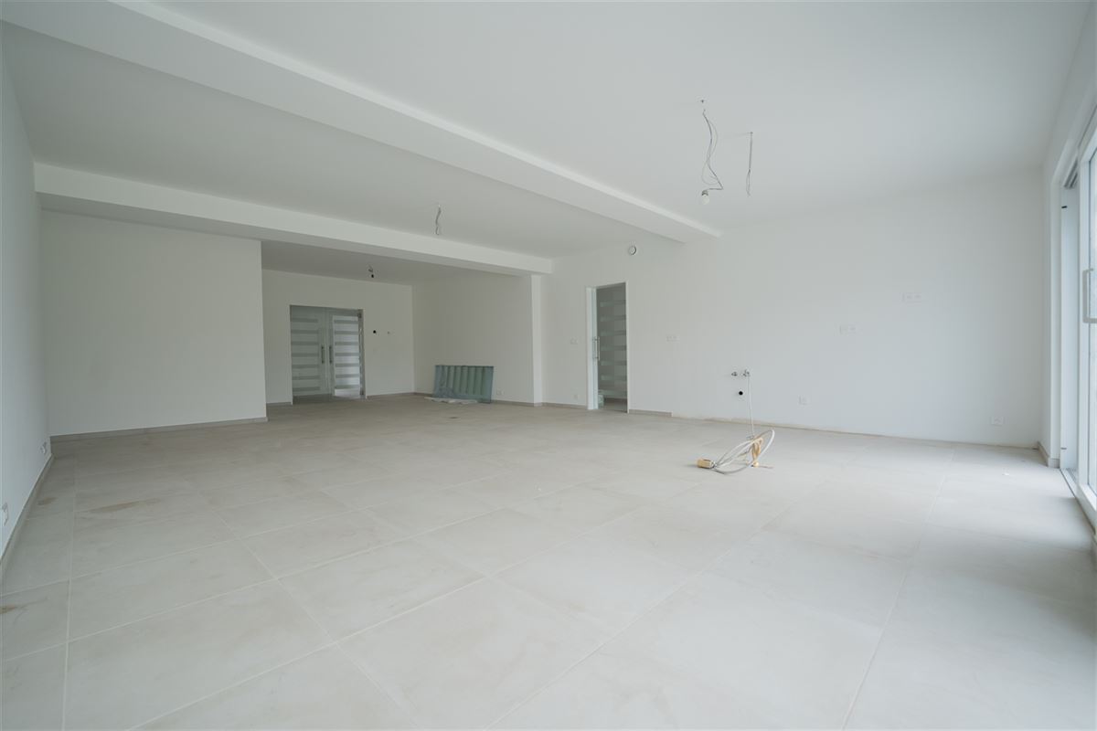 Agence Immobilière à Rocourt, Liège : Rez-de-Chaussée à vendre : Rue des Français 400 4000 ROCOURT