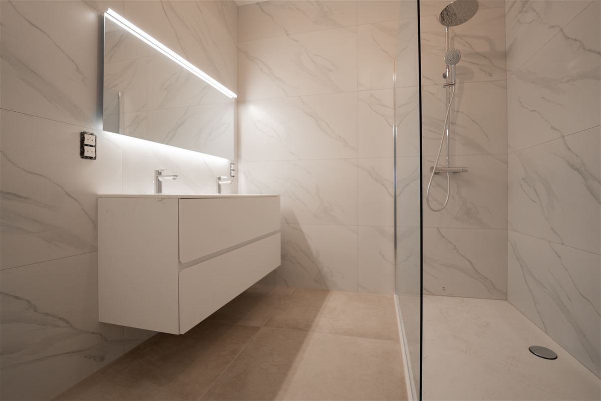 Agence Immobilière à Rocourt, Liège : Penthouse à vendre : Rue des Français 400 4000 ROCOURT