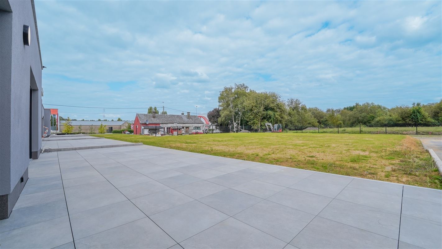 Agence Immobilière à Rocourt, Liège : Penthouse à vendre : Rue des Français 400 4000 ROCOURT