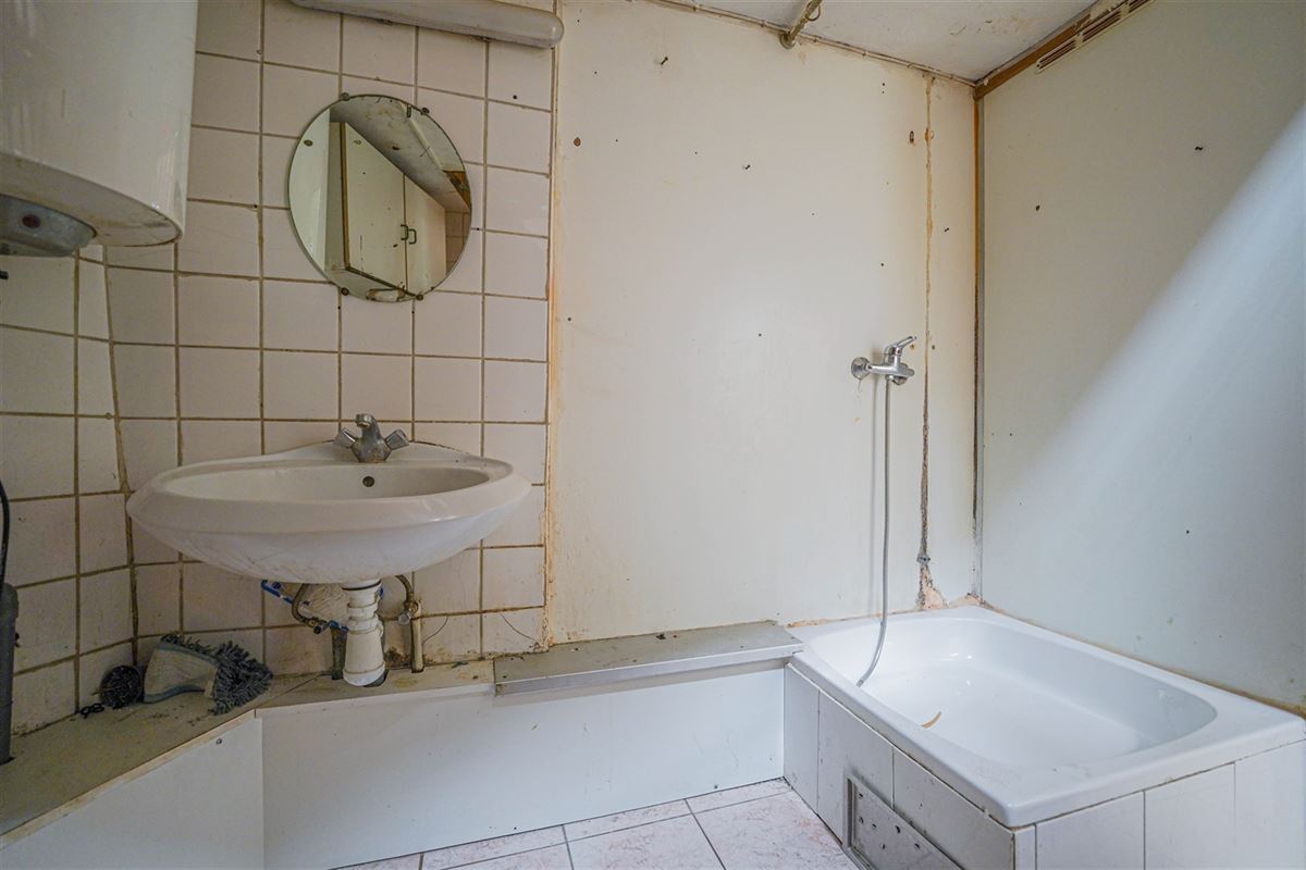 Agence Immobilière à Rocourt, Liège : Immeuble à appartements à vendre : Rue Eugène Houdret 70-76 4000 GLAIN