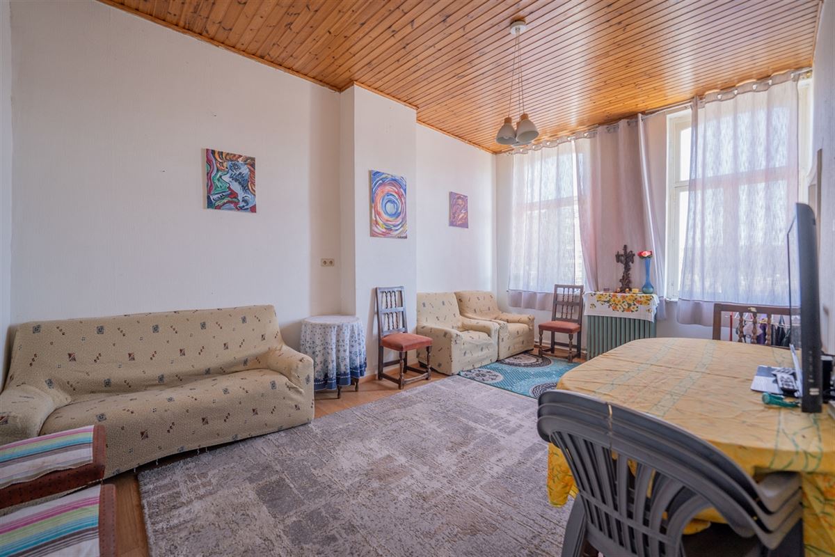 Agence Immobilière à Rocourt, Liège : Immeuble à appartements à vendre : Place de Coronmeuse 15 4000 LIÈGE