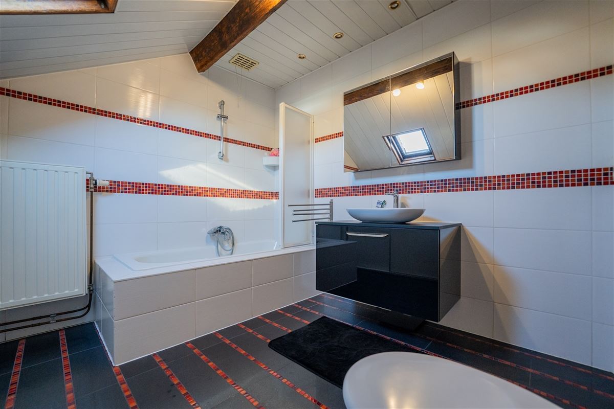 Agence Immobilière à Rocourt, Liège : Villa à vendre : Rue Vertbois 46A 4420 MONTEGNÉE