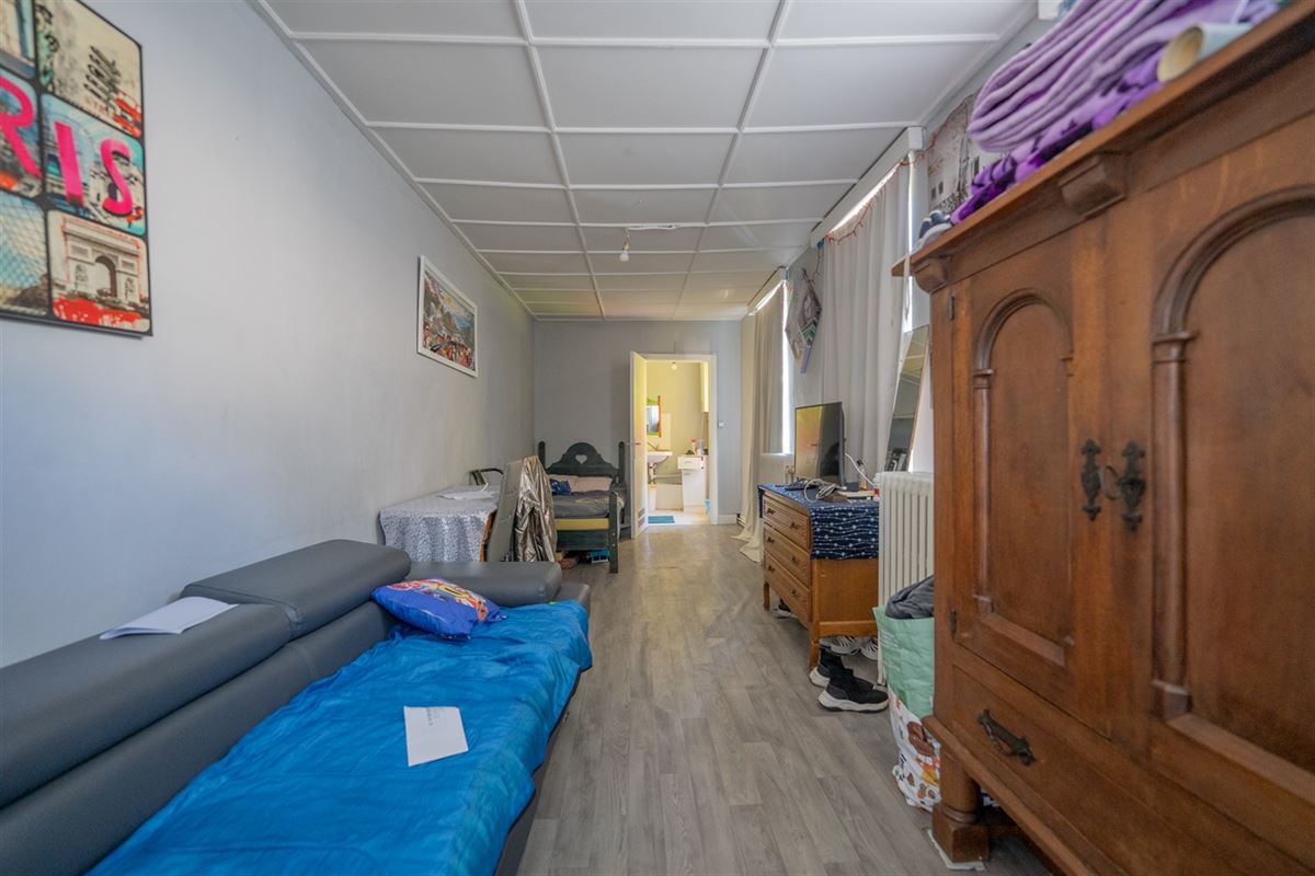 Agence Immobilière à Rocourt, Liège : Immeuble à appartements à vendre : Place de Coronmeuse 15 4000 LIÈGE