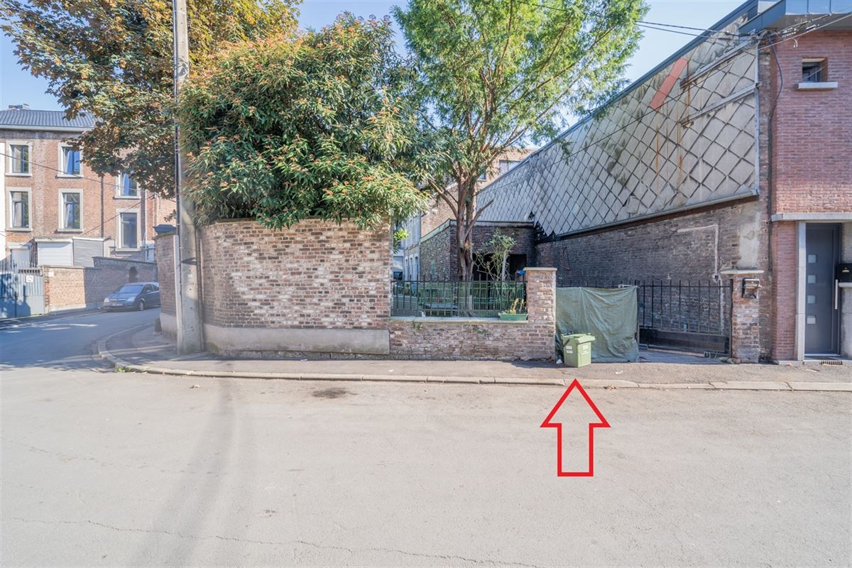 Agence Immobilière à Rocourt, Liège : Immeuble à appartements à vendre : Place de Coronmeuse 15 4000 LIÈGE