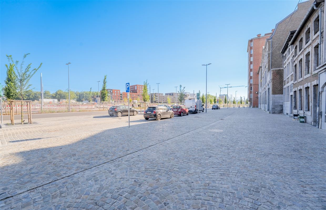 Agence Immobilière à Rocourt, Liège : Immeuble à appartements à vendre : Place de Coronmeuse 15 4000 LIÈGE