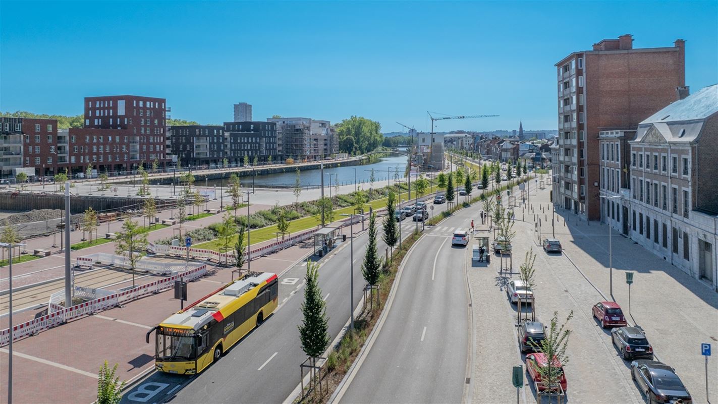 Agence Immobilière à Rocourt, Liège : Immeuble à appartements à vendre : Place de Coronmeuse 15 4000 LIÈGE