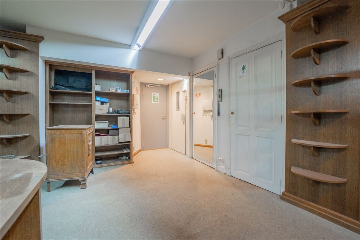 Agence Immobilière à Rocourt, Liège : Commerce à louer : Boulevard de la Sauvenière 149 4000 LIÈGE