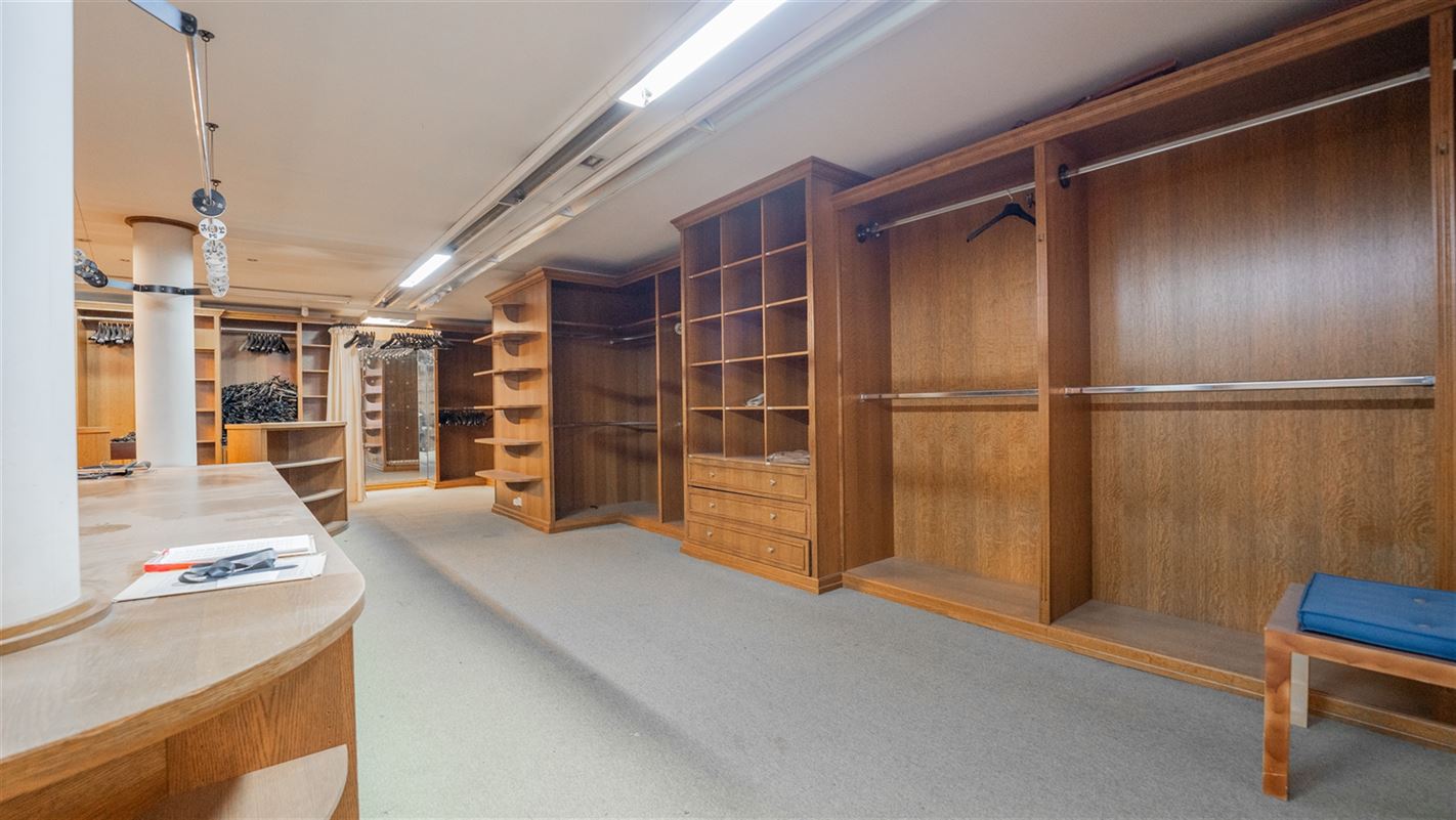 Agence Immobilière à Rocourt, Liège : Commerce à louer : Boulevard de la Sauvenière 149 4000 LIÈGE