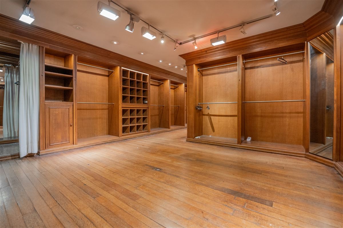 Agence Immobilière à Rocourt, Liège : Commerce à louer : Boulevard de la Sauvenière 149 4000 LIÈGE