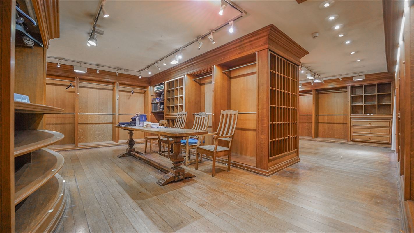 Agence Immobilière à Rocourt, Liège : Commerce à louer : Boulevard de la Sauvenière 149 4000 LIÈGE