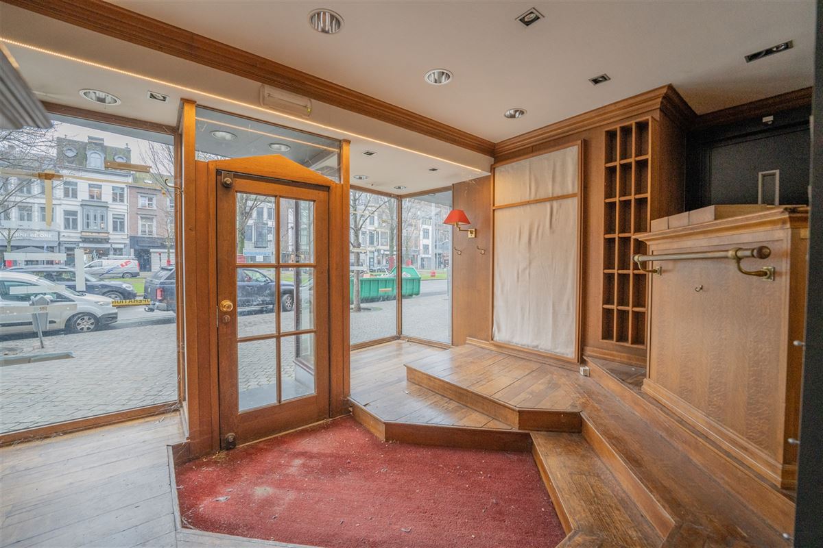 Agence Immobilière à Rocourt, Liège : Commerce à louer : Boulevard de la Sauvenière 149 4000 LIÈGE