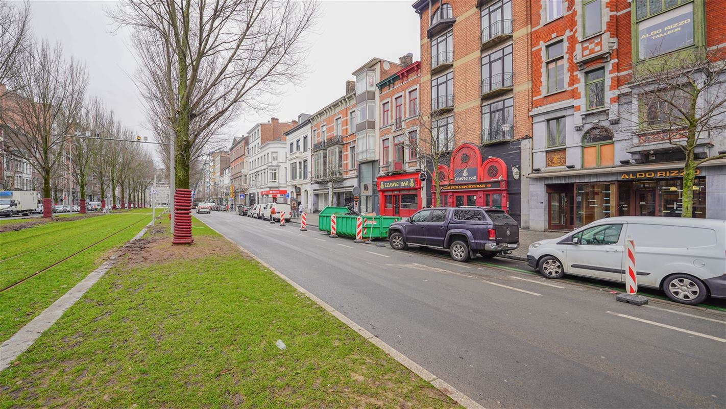 Agence Immobilière à Rocourt, Liège : Commerce à louer : Boulevard de la Sauvenière 149 4000 LIÈGE