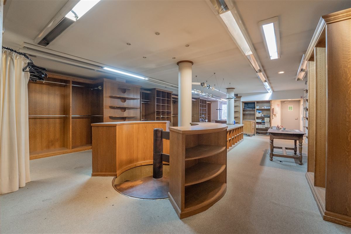 Agence Immobilière à Rocourt, Liège : Commerce à louer : Boulevard de la Sauvenière 149 4000 LIÈGE