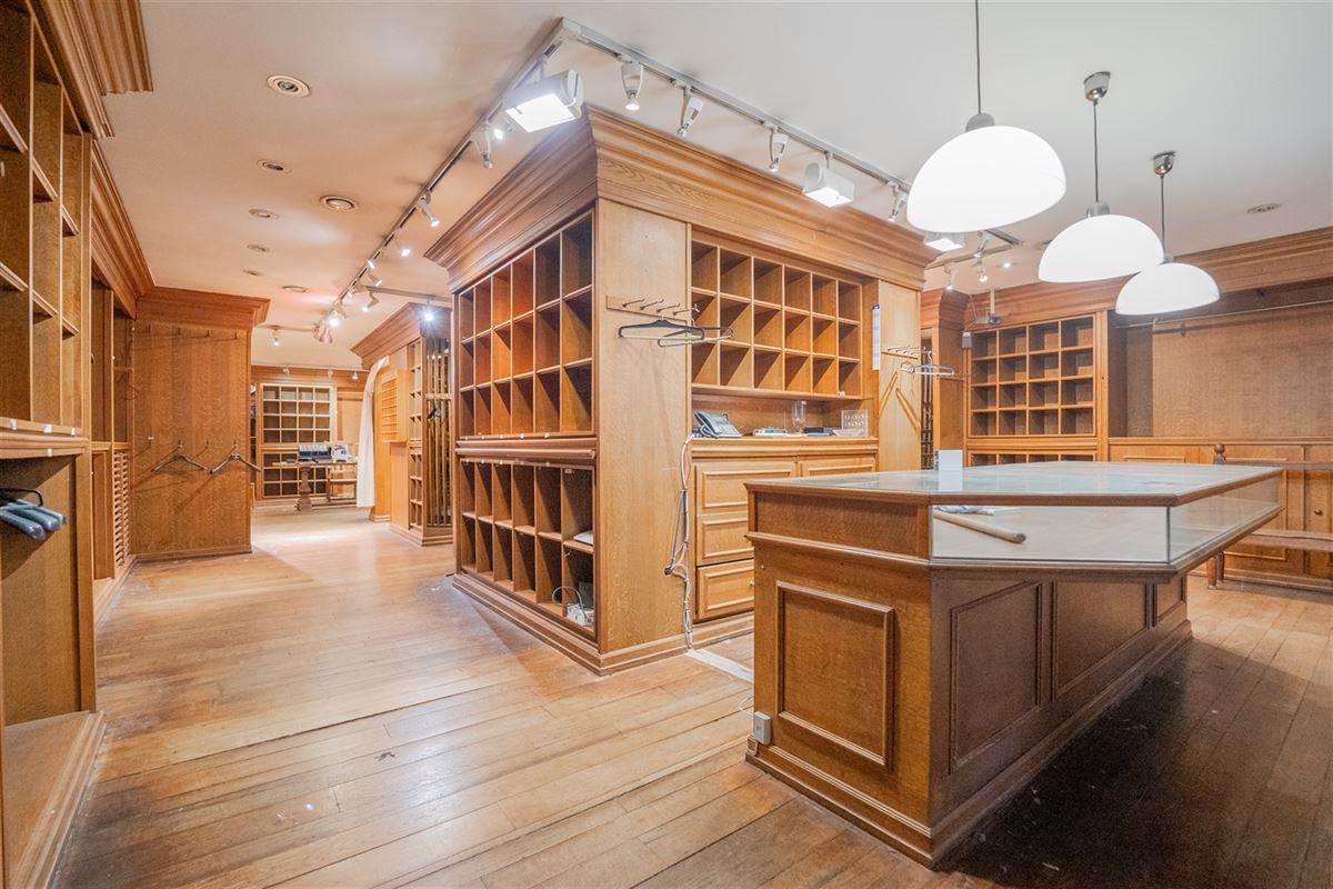 Agence Immobilière à Rocourt, Liège : Commerce à louer : Boulevard de la Sauvenière 149 4000 LIÈGE