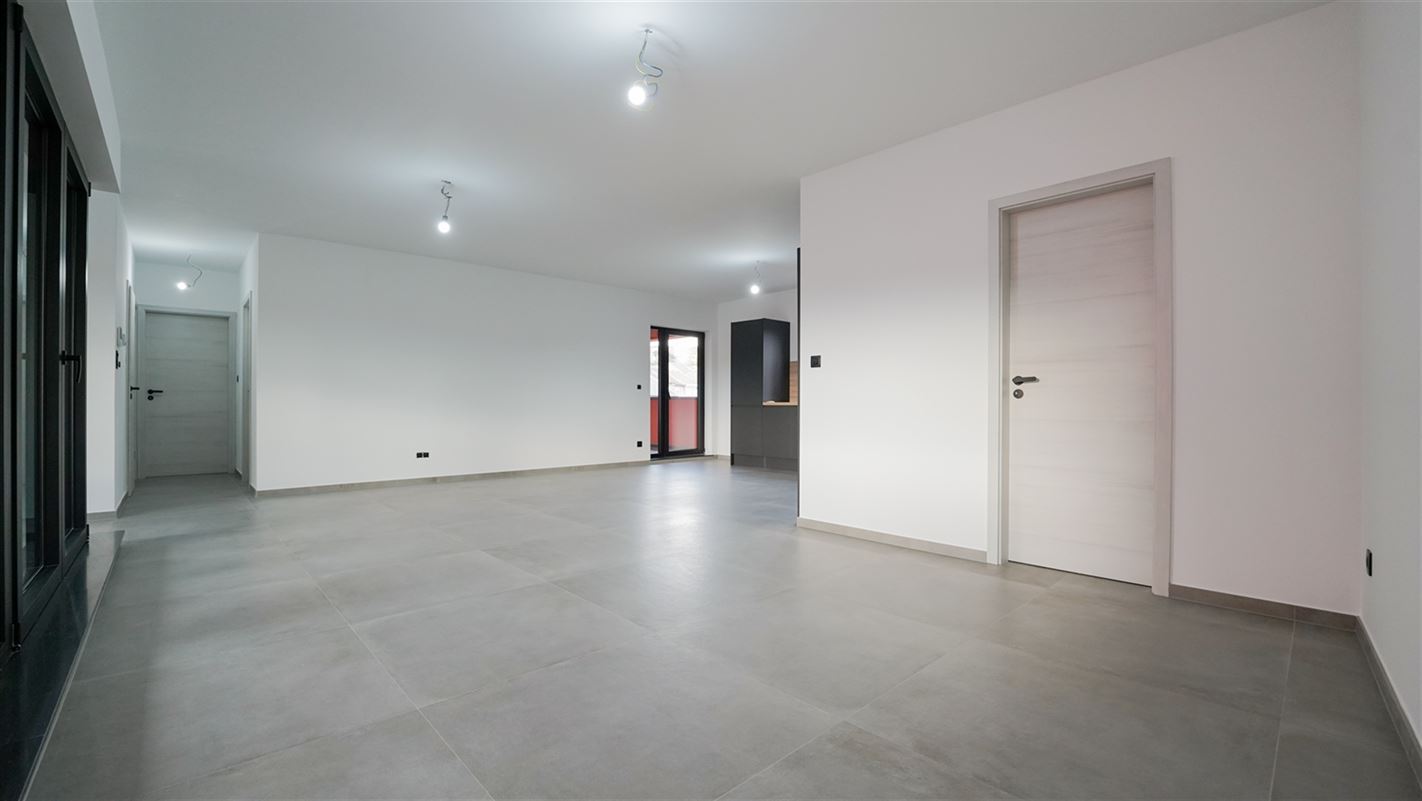 Agence Immobilière à Rocourt, Liège : Appartement à vendre : Rue Houdret 28 4430 ANS