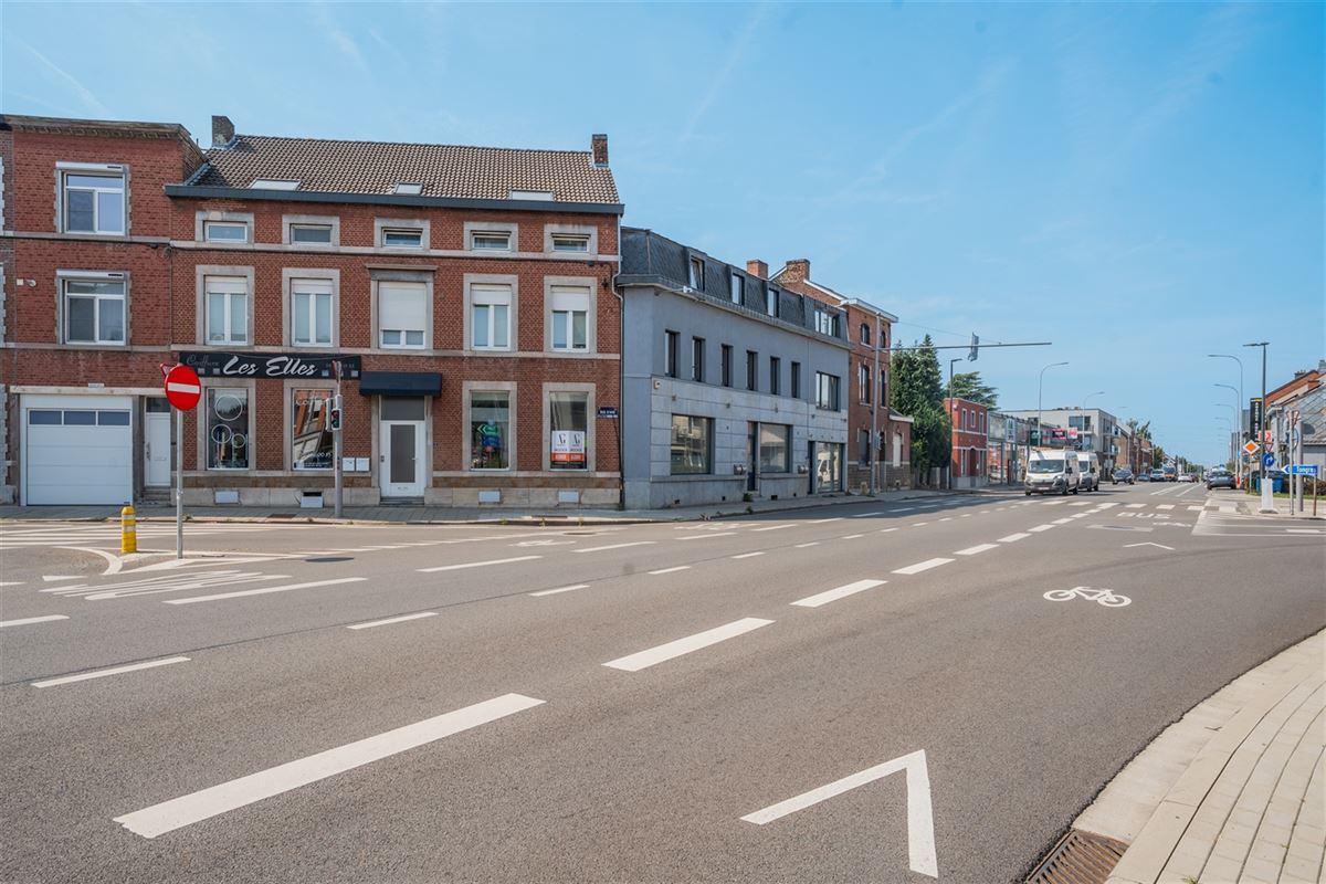 Agence Immobilière à Rocourt, Liège : Commerce à louer : Rue d'Ans 2 4000 ROCOURT