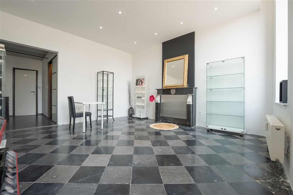 Agence Immobilière à Rocourt, Liège : Commerce à louer : Rue d'Ans 2 4000 ROCOURT