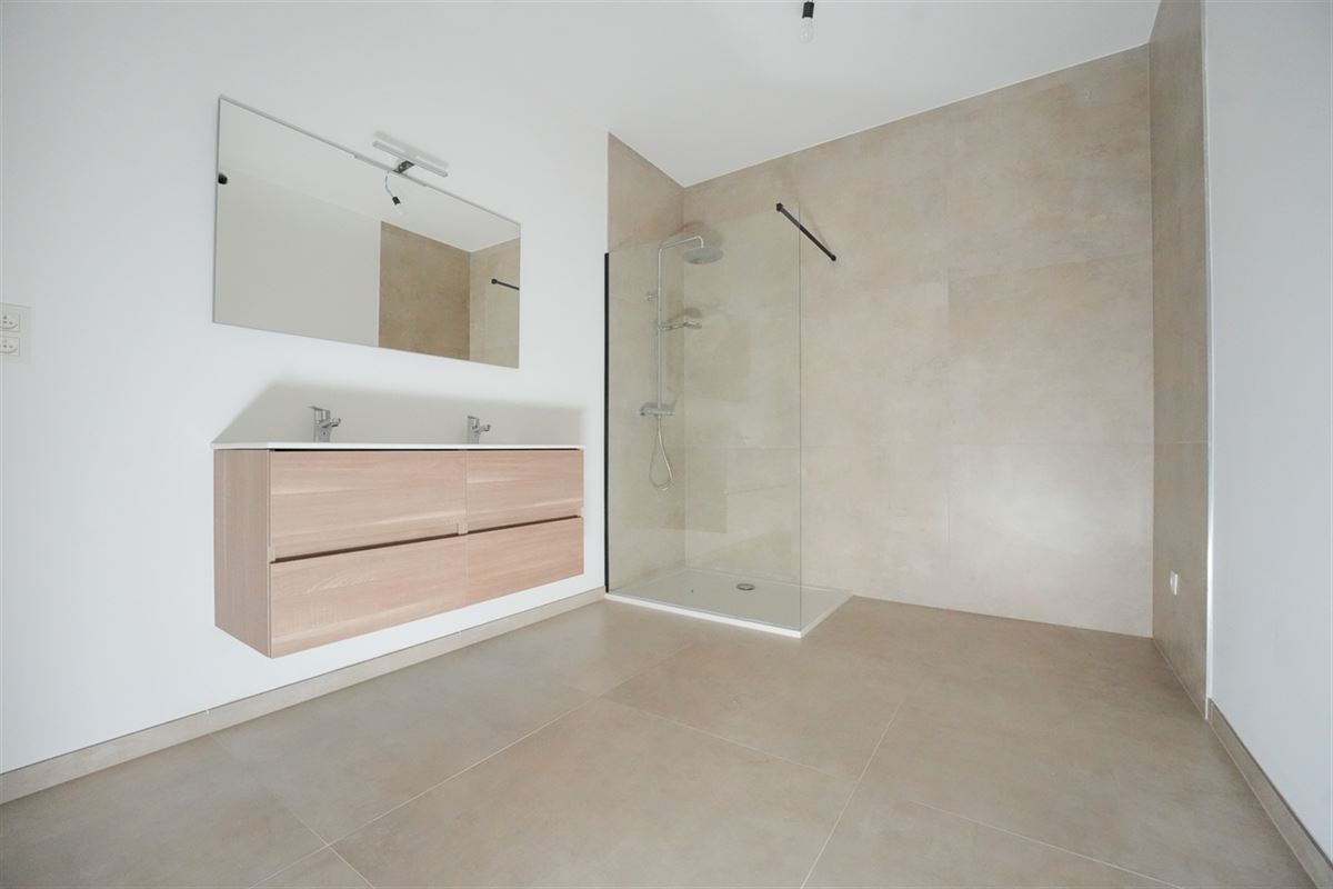 Agence Immobilière à Rocourt, Liège : Rez-de-Chaussée à vendre : Chaussée de Tongres 480 4000 ROCOURT