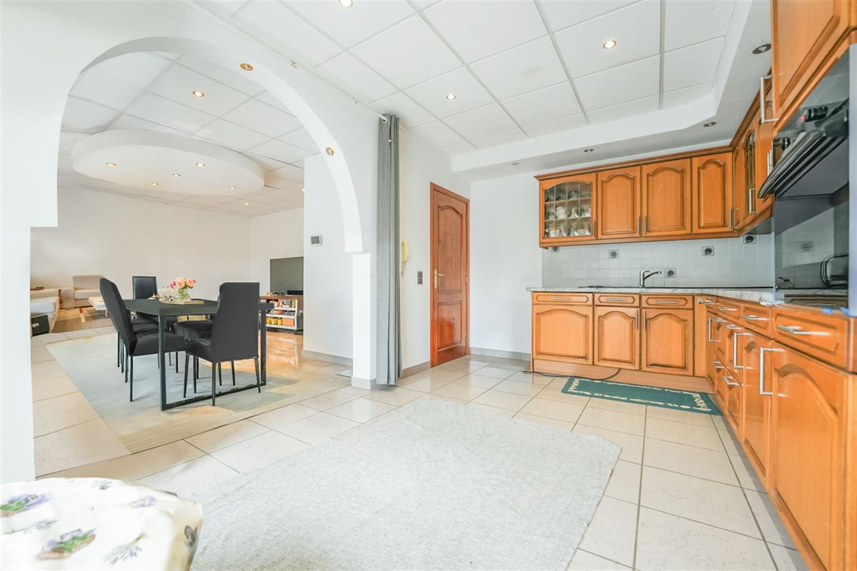 Agence Immobilière à Rocourt, Liège : Appartement à vendre : Rue des Nations-Unies 126 4432 ALLEUR