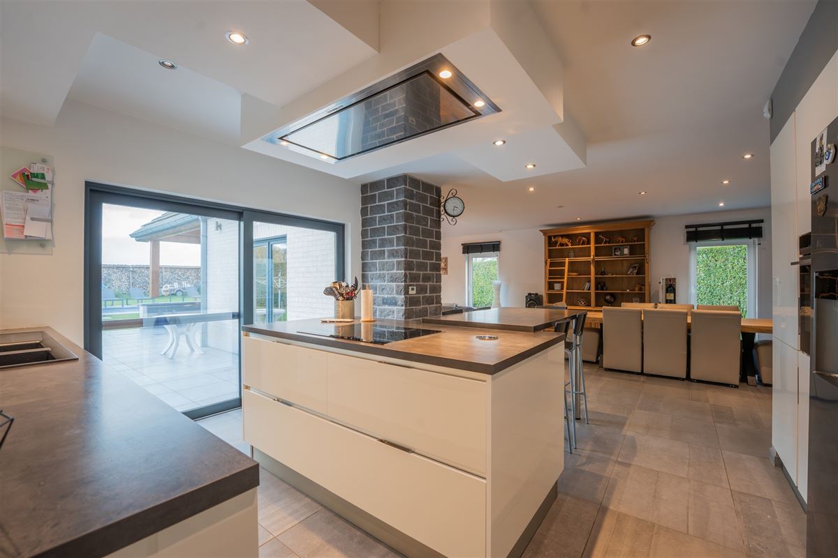 Agence Immobilière à Rocourt, Liège : Villa à vendre : Rue du Village 170 4460 VELROUX