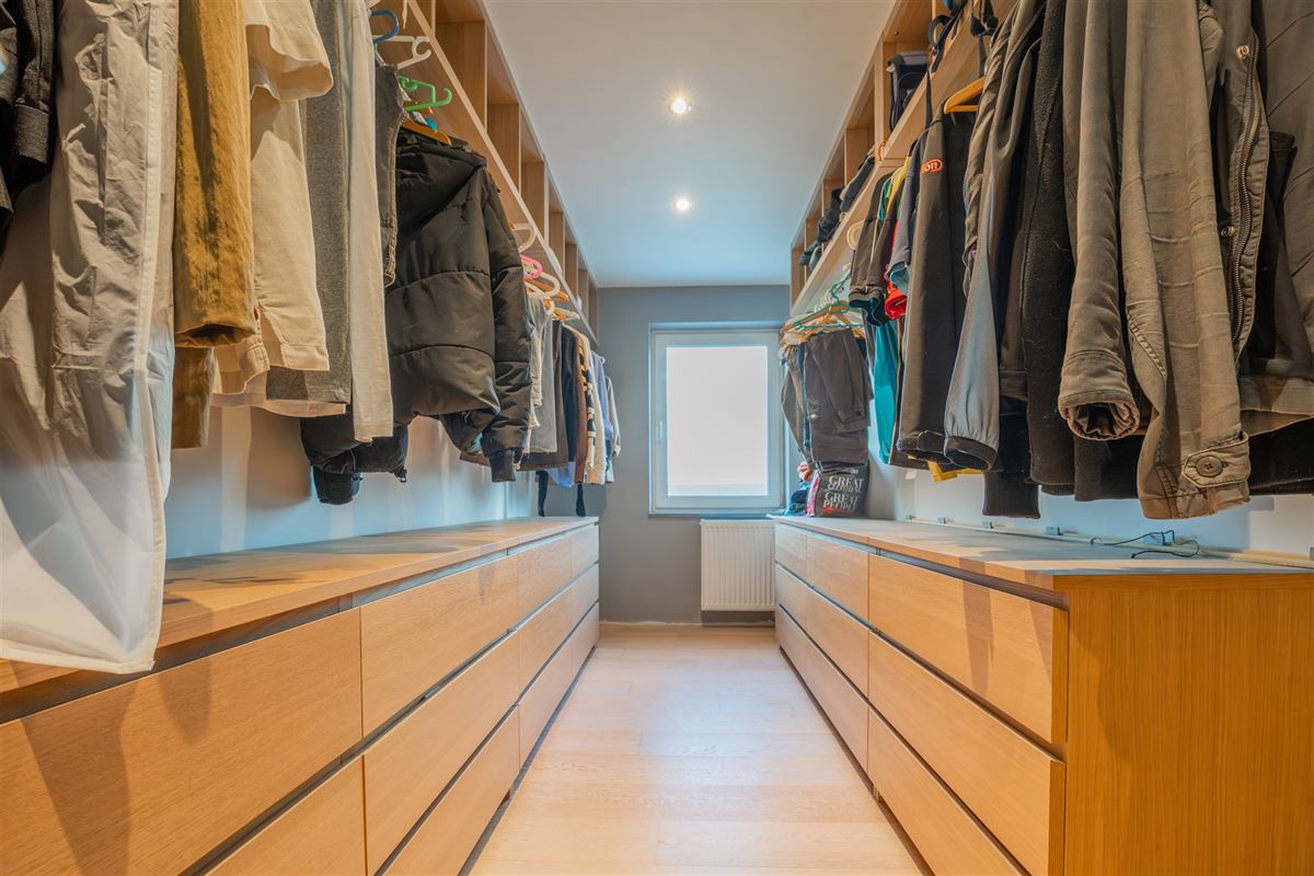 Agence Immobilière à Rocourt, Liège : Villa à vendre : Rue du Village 170 4460 VELROUX