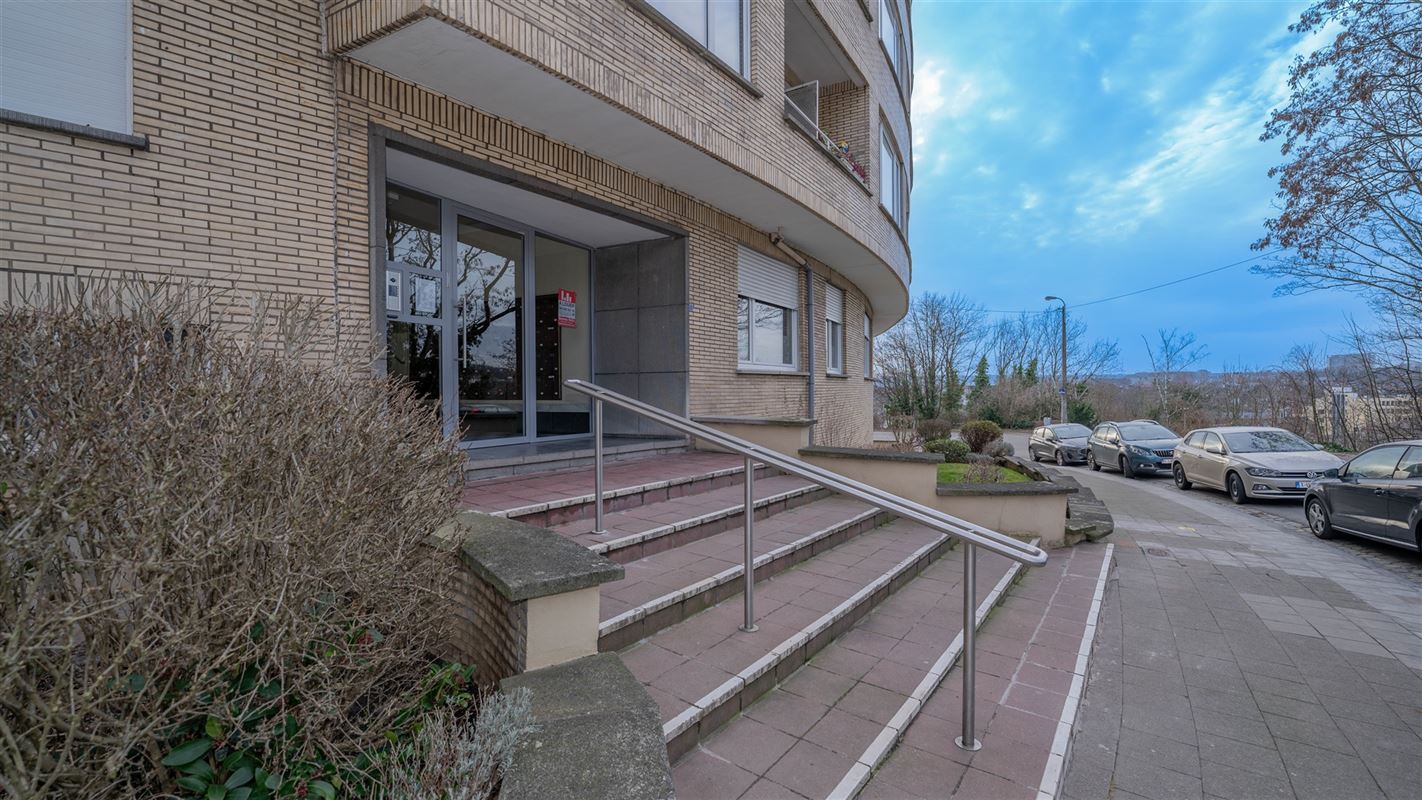 Agence Immobilière à Rocourt, Liège : Appartement à vendre : Rue Henri Vieuxtemps 76 4000 LIÈGE