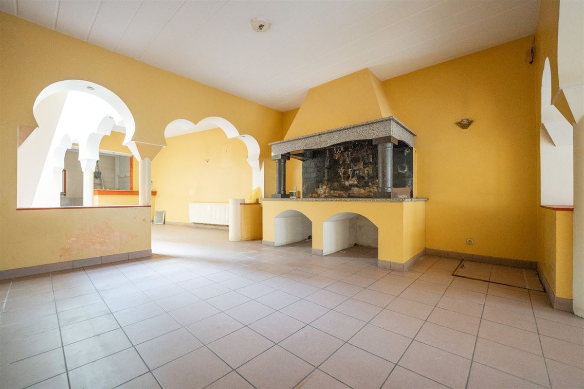 Agence Immobilière à Rocourt, Liège : Immeuble commercial à vendre : Rue Large Voie 31 4040 HERSTAL