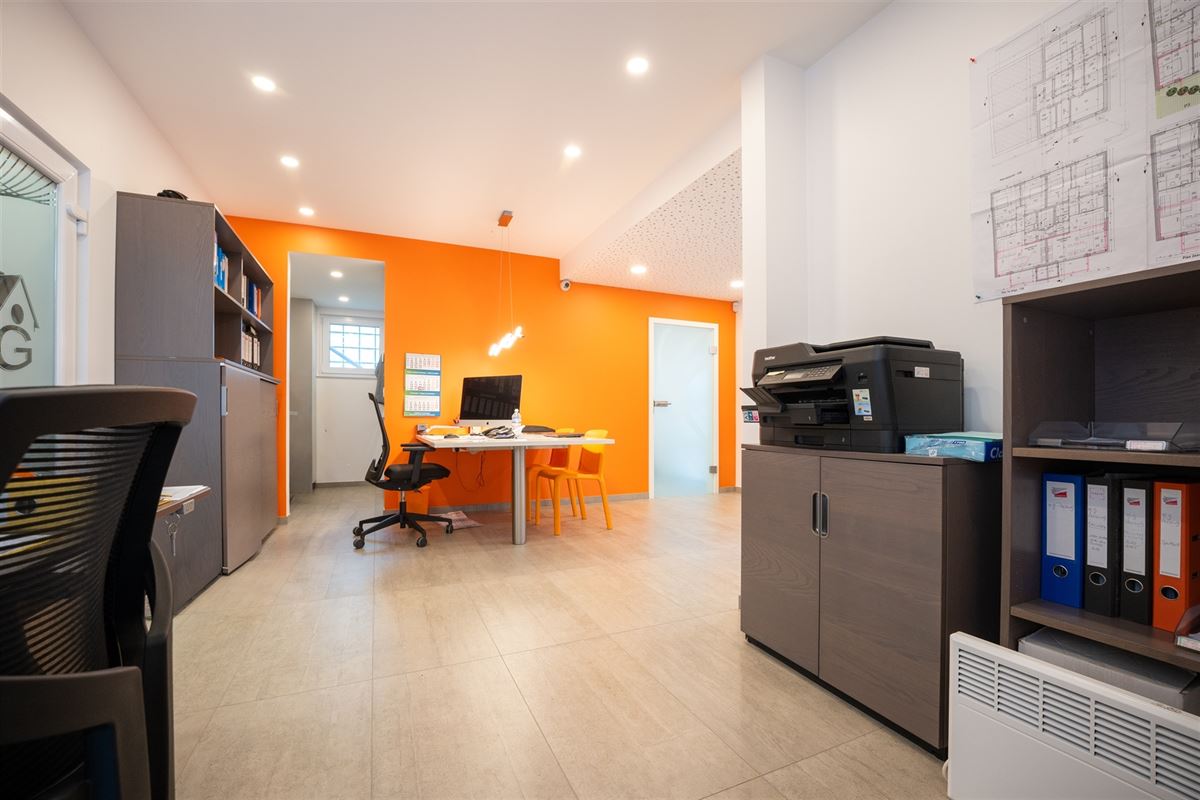 Agence Immobilière à Rocourt, Liège : Entrepôt à vendre : Rue de Fooz 4 4340 AWANS