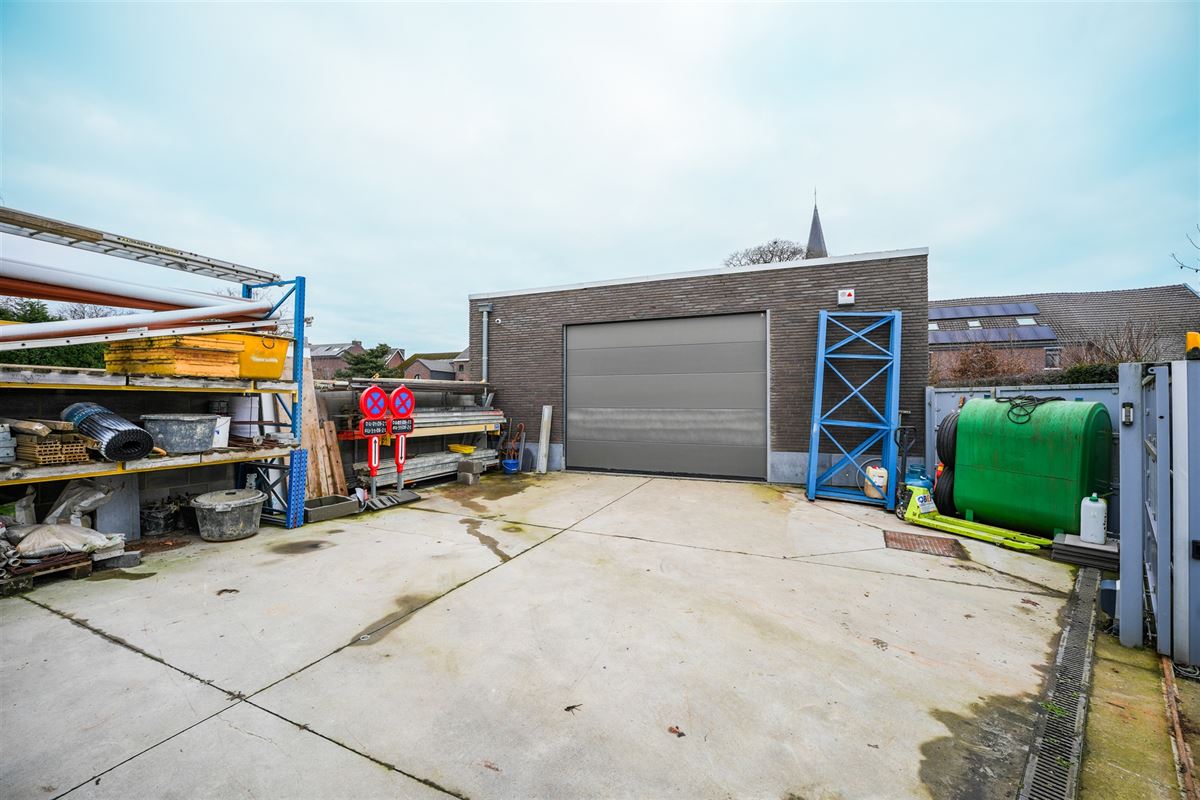 Agence Immobilière à Rocourt, Liège : Entrepôt à vendre : Rue de Fooz 4 4340 AWANS