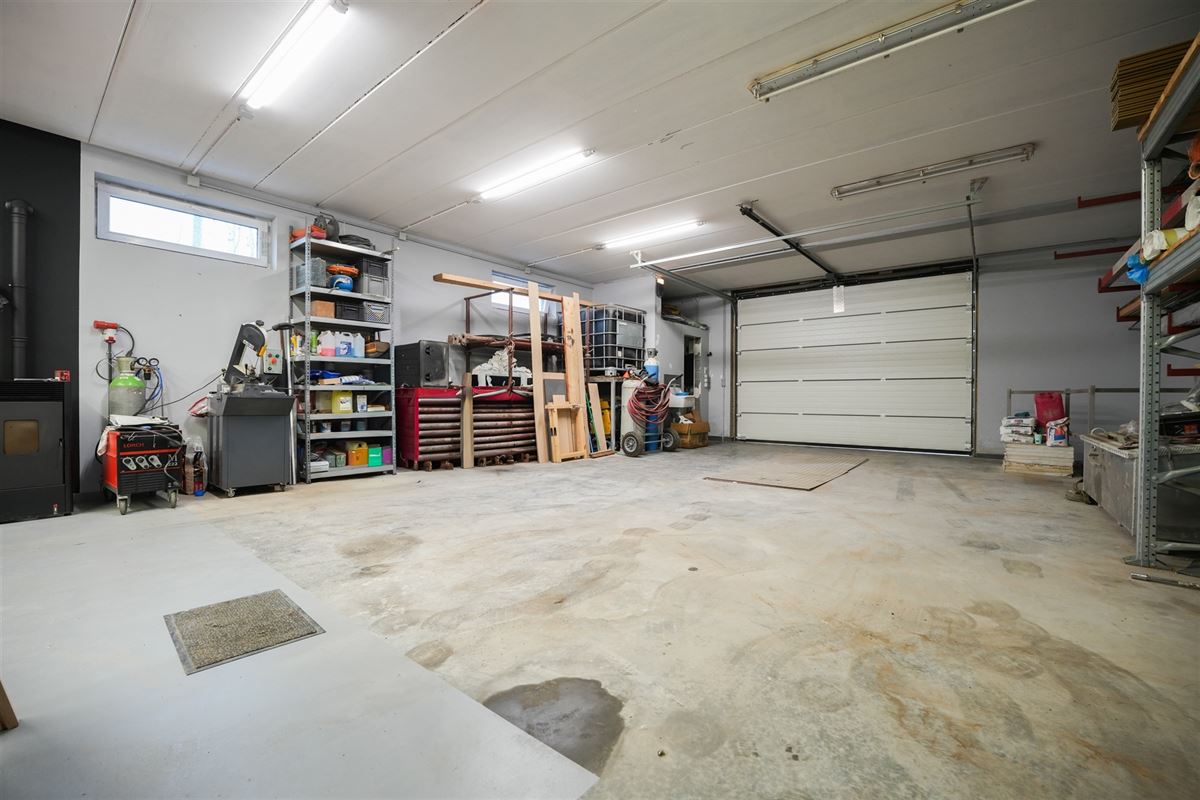 Agence Immobilière à Rocourt, Liège : Entrepôt à vendre : Rue de Fooz 4 4340 AWANS