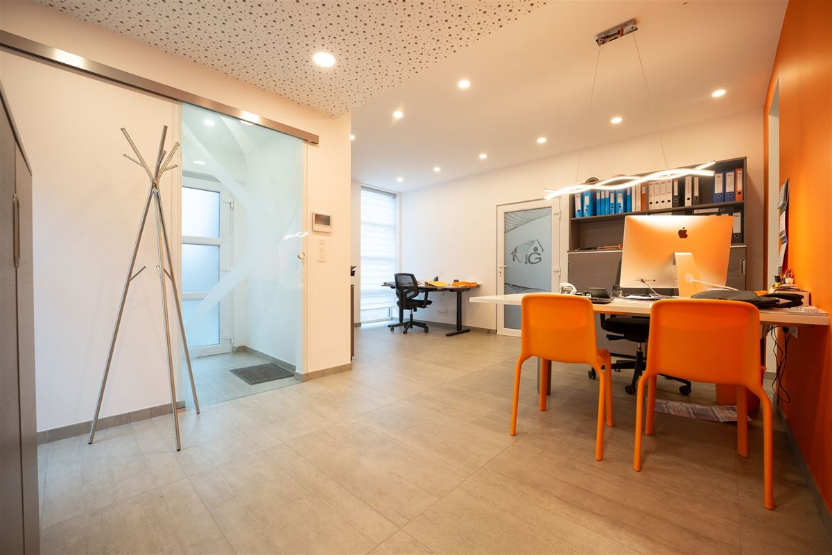 Agence Immobilière à Rocourt, Liège : Entrepôt à vendre : Rue de Fooz 4 4340 AWANS