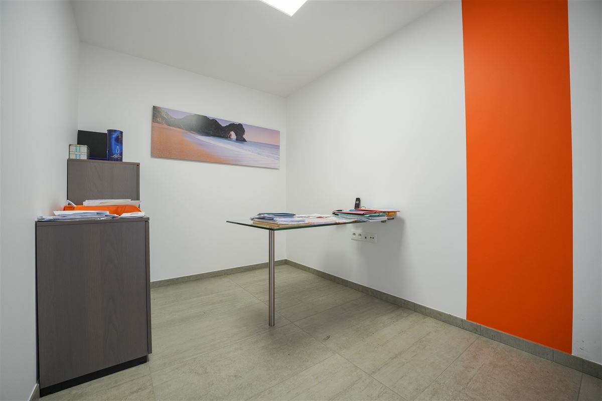 Agence Immobilière à Rocourt, Liège : Entrepôt à vendre : Rue de Fooz 4 4340 AWANS